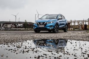 Crossoveren Nissan Qashqai blev Danmarks mest solgte bil i februar, hvor elbiler og plug-in hybrider igen gik meget frem.