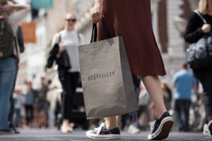 ”Vi har valgt at lægge vores tal transparent frem, og flere af dem er baseret på estimater. Men det er et udtryk for, at vi vækster og dermed har solgt flere varer,” siger bæredygtighedschef Dorte Rye Olsen. Foto: Bestseller