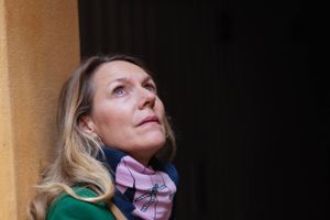 Alberte Winding har skrevet sig væk fra autofiktionen. Hun skriver om den »tabuiserede, kvindelige vrede« i en ny roman om en kvinde i overgangsalderen.