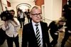 Carl Holst er ikke selv medlem af den danske folkekirke, men medlem af en grundtvigiansk frimenighed i Rødding.