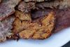 Fødevaremyndighederne i USA forsøger at kortlægge problemerne med kødproduktet jerky til hunde.