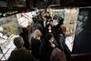 De store vindere efter atom-aftalen er de iranske guldhandlere, fordi iranerne står i kø efter at købe guld som værn mod inflationen. Arkivfoto: Vahid Salemi/AP