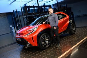 Lance Scott, som er designdirektør hos Toyota, ser mange muligheder i mikroklassen, hvor den nye, høje Toyota Aygo crossover bliver firstmover for en ny designstil hos mærket.