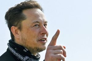 Elon Musk skrev i 2018 på Twitter, at han overvejede at afnotere Tesla for 420 dollar per aktie.