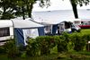 Antallet af gæster på de danske hoteller, feriecentre og campingpladser steg med fire pct. i august i år i forhold til samme måned sidste år.