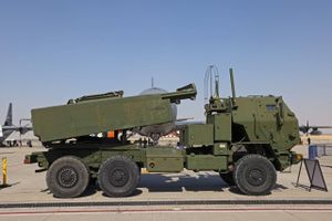 USA’s nyeste våbenpakke indeholder Himars-missiler, der kan ramme mål op mod 80 km væk.
