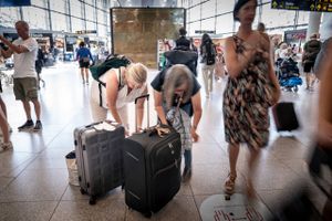 200 strandede gæster skulle have været hjemme fra ferie i weekenden, men først nu kan Apollo hente dem.