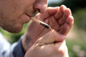 Der findes ingen godkendt medicinsk behandling mod hashmisbrug. Så selv om studiet er lille, kalder flere forskere resultatet for særdeles vigtigt.