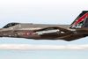 Joint Strike Fighter udvikles i tre versioner, hvoraf den ene kan lande lodret. Fra dansk side har man dog kig på den mest konventionelle udgave af flyet som en mulig afløser for de nuværende F-16 jagere. Arkivfoto