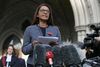 Sagsøgerne, anført af Gina Miller (billedet), mente ikke, at det kongelige prærogativ kunne strækkes så langt. Og domstolen gav altså sagsøgerne ret. Foto: Tim Ireland/AP