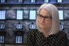 Venstres spinkle mindretalsregering er svag over for alle slags partiskifter, siger Jyllands-Postens politiske kommentator, Christine Cordsen.