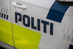 Efterforskning af 23-årig kvindes død har ført til anholdelse af mand. Han sigtes for at have voldtaget hende.