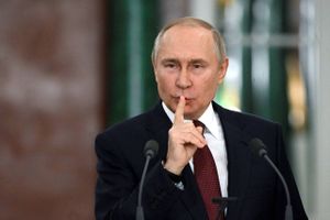 Præsident Putin brugte et ”ulovligt” ord, som han har undgået hele året. Men var der tale om en fortalelse fra den stolte præsident, eller indikerer ordet en ny russisk retning?