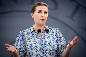 Der indkaldes fredag til pressemøde i Statsministeriet, som bliver kritiseret for at handle meget kritisabelt.