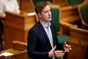 Jacob Mark (SF) nævner blandt andet efterskolerne, højskolerne, skolen for de ældste elever, erhvervsskolerne, professionshøjskolerne og universiteterne som eksempler på, hvad der bør åbne igen. Arkivfoto: Jens Dresling