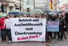 I den tyske by Riesa i delstaten Sachsen havde NPD taget initiativet til denne demonstration mod asylpolitikken i august.