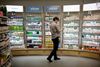Når det kommer til kosmetik og personlig pleje, er det ikke så gennemskueligt, hvad man får, når man køber naturlige eller økologiske produkter. Foto: Thomas Borberg/Polfoto