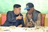 Dennis Rodman har besøgt Nordkorea flere gange. I 2013 spiste han middag med Kim Jong-un, og Rodman har forsøgt at være diplomat i en forening mellem Nordkorea og USA. Foto: Rodong Sinmun/Korea News Service/AP