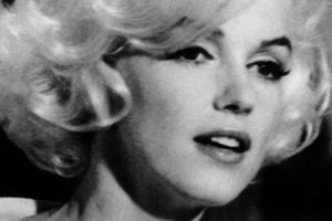 Regninger for lavement og medicin, breve og fanpost. I 40 år var Marilyn Monroes papirer væk.