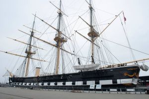 For 99 år siden mistede Fregatten Jylland sit ene anker. Nu forsøger museumsfolk at genfinde det på havbunden.