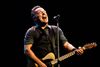 Springsteen var snublende tæt på at gentage den magiske arbejdssejr fra Roskilde Festivalen sidste år. Nu var han bare fantastisk.