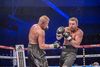 Micki Nielsen fyrer kanonen af mod sin bulgarske modstander Konstantin Semedijev.
