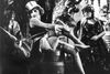 Med "Blue Angel" fra 1930 fik Marlene Dietrich sit internationale gennembrud. Det var i den film hun sang "Falling in Love Again", der siden blev hendes signatursang. Foto: AP
