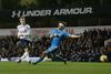 Tottenham Hotspur-spilleren Christian Eriksen scorer mod Sunderland.