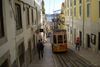 Havnebyen Lissabon ligger på syv høje - deraf det kuperede terræn.