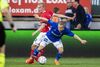 Tobias Salquist, Silkeborg IF, og Jeppe Kjær, Lyngby Boldklub, i duel under Alka Superliga-kampen på Lyngby Stadion. Foto: Anders Kjærbye/Ritzau Scanpix