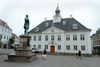 Byrådet i Randers holder stadig sine møder i det gamle rådhus fra 1700-tallet.