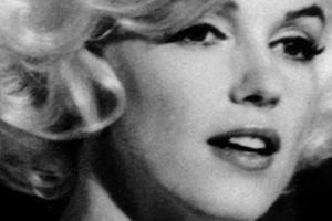 En glemt billedserie af en afslappet Marilyn Monroe taget ni måneder inden hendes død, er sat til salg.