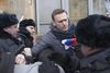 Aleksej Navalnyj blev af talstærkt politi hårdhændet fjernet fra søndagens protest. Navalnyj er også forhindret i at stille op til valget den 18. marts. Foto: Evgeny Feldman/AP