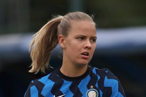 Caroline Møller scorede hattrick for Real Madrid, og Pernille Harder stod for Chelseas sejrsmål mod Juventus.