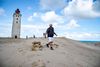 Rubjerg Knude Fyr ved Lønstrup er i fare for at styre i havet. Derfor skal det nordjyske fyr flyttes længere ind i landet. Bag flytningen står den lokale murermester Kjeld Pedersen. Foto: Henning Bagger/Ritzau Scanpix