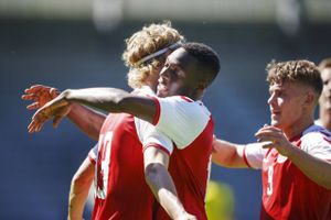 Danmarks nye U21-landshold vendte 0-1 til 2-1 på et par gyldne minutter, men spillede 2-2 med Sverige.