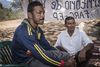 Den 74-årige colombianske bonde Adam Villarreal blev genforenet med sin 45-årige søn Emel, der sammen med 7.000 andre guerillaer i oprørsbevægelsen FARC har sluttet fred. Fotos: Anne Hollande