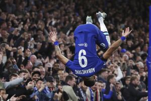 Med kniven for struben var Chelsea effektiv og dukkede AC Milan med 3-0 i Champions League. 