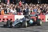 Mercedes' Valtteri Bottas fremviste raceren til et event på Trafalgar Square i London i juli. London er et af de steder, som Liberty Media er interesserede i. Foto: Daniel Hambury/AP