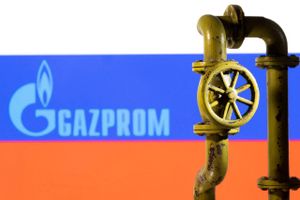 Efter russiske sanktioner mod vestlige selskaber stopper Gazprom med at sende gas via rørledning i Polen. 