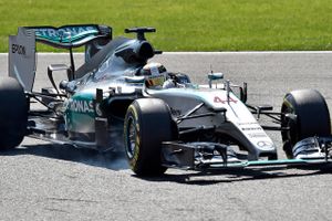 Lewis Hamilton starter forrest for sjette gang i streg, når Formel 1-feltet kører grand prix.