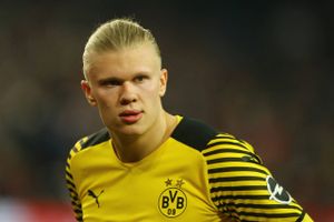 Dortmund måtte nøjes med 1-1, da klubben mødte FC Köln, og nu fører Bayern Bundesligaen med seks point.
