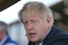 Den britiske premierminister, Boris Johnson, nægter, at han på et krisemøde sidste efterår fremsatte en bemærkning om, at han "hellere ville se ligene hobe sig op" end at indføre endnu en nedlukning af landet. Foto: Paul Ellis/Ritzau Scanpix