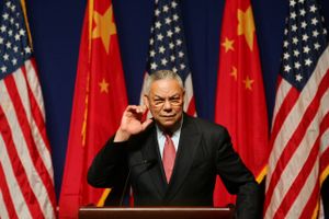 Colin Powell vil blive husket som »en af de helt store personer i amerikansk politik og militærhistorie«, siger ekspert