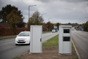 Østjyllands Politi modtog mandag morgen en række henvendelser fra bilister, der uberettiget blev blitzet af en stærekasse i Risskov. 