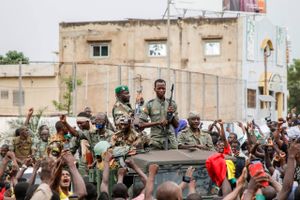 En stribe militærkup i det fattige Vestafrika vækker bekymring og skaber frygt for endnu mere uro. »Demokratiet i Vestafrika er i en alvorlig eksistentiel krise,« konkluderer ekspert.