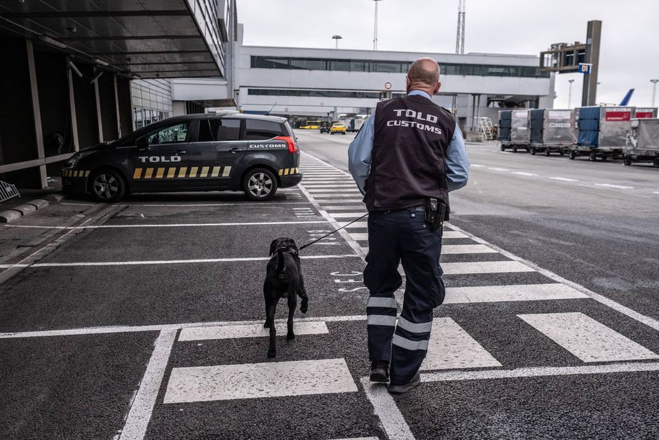 Politiet er på sporet af en »usædvanlig« trafik af penge, som bliver forsøgt fragtet til Istanbul og har beslaglagt mere end 33 mio. kr. Sagerne drejer sig især om en række syriske statsborgere bosat i Sverige og Danmark.