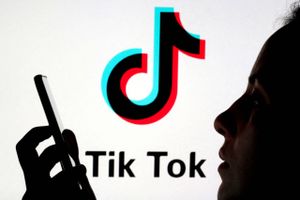 Tiktokkere laver videoer om almindelig adfærd fremstillet som symptomer på psykiske lidelser. Hvad gør du, når dit barn har mistanke om, at det har adhd, fordi det har set en video af en teenager, der hopper rundt på en madras? 