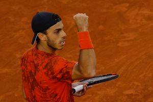 Holger Rune skal i French Open-ottendedelsfinale møde Francisco Cerundolo, der slog verdens nummer otte.
