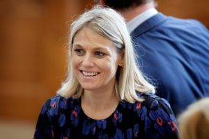 Der kan ikke sættes en slutdato på det danske bidrag i Kosovo, siger forsvarsminister Bramsen efter besøg.